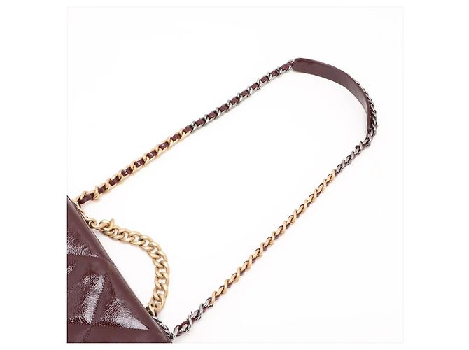 Borsa Chanel 19 Flap Bag Medium in pelle lucida Marrone Bordò Cioccolato Marrone scuro - vista 5
