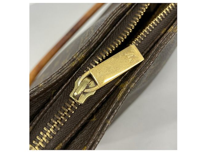 Borsa a tracolla Louis Vuitton Monogram Looping MM Marrone - vista 9