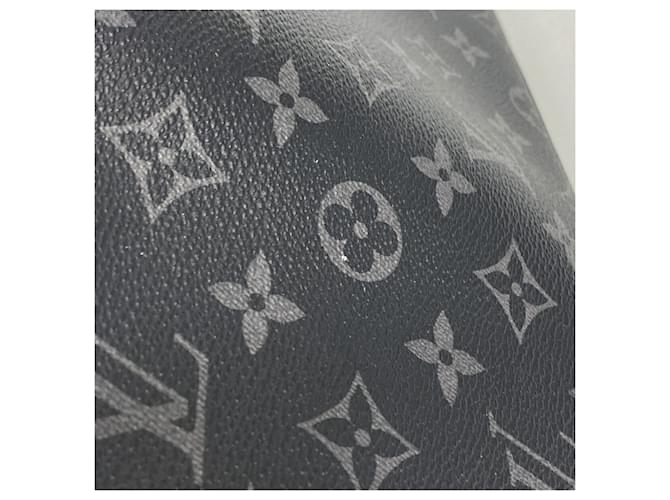 Borsa a tracolla Louis Vuitton Monogram Eclipse Reverse Trio Marrone Nero - vista 8