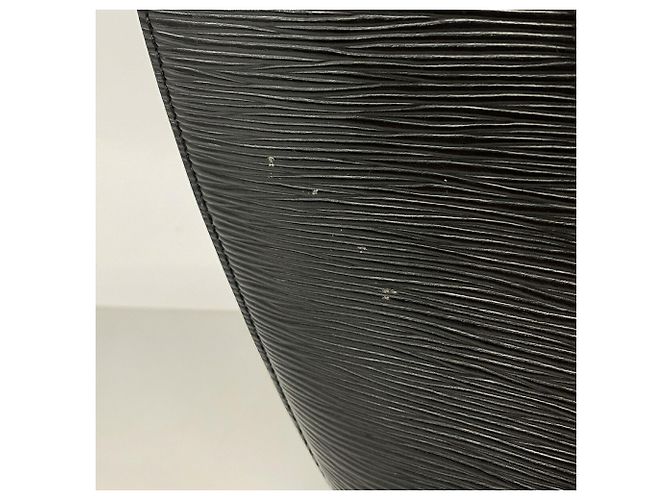 Borsa a tracolla Louis Vuitton Epi Saint Jacques Nero - vista 10