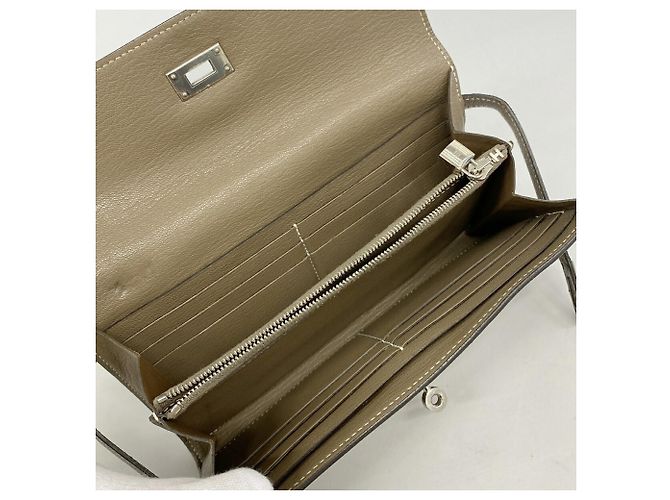 Hermès Cartera larga Hermes Kelly en gris Etoupe Gris pardo - vista 3