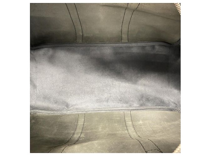 Sac Boston Louis Vuitton Taiga Kendall PM Gris - vue 4
