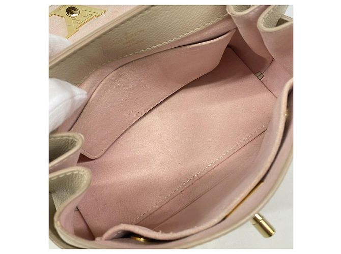 Bolso Louis Vuitton Lockme Ever MINI Gris - vista 4