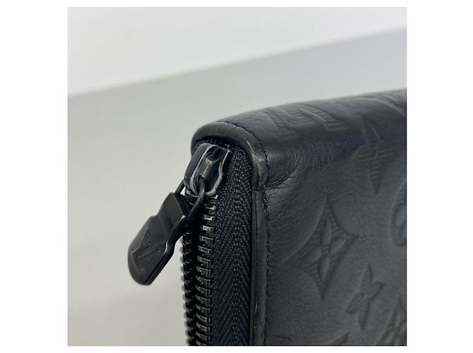 Louis Vuitton Monogram Shadow Zippy Wallet Black - view 5
