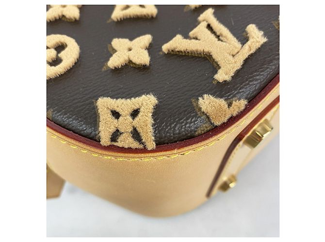 Louis Vuitton Monogram Tuftage 3D Deauville Cube Handtasche Beige - Ansicht 6