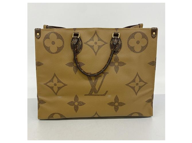 Borsa Tote Louis Vuitton Monogram Giant Reverse OnTheGo GM Marrone - vista 9