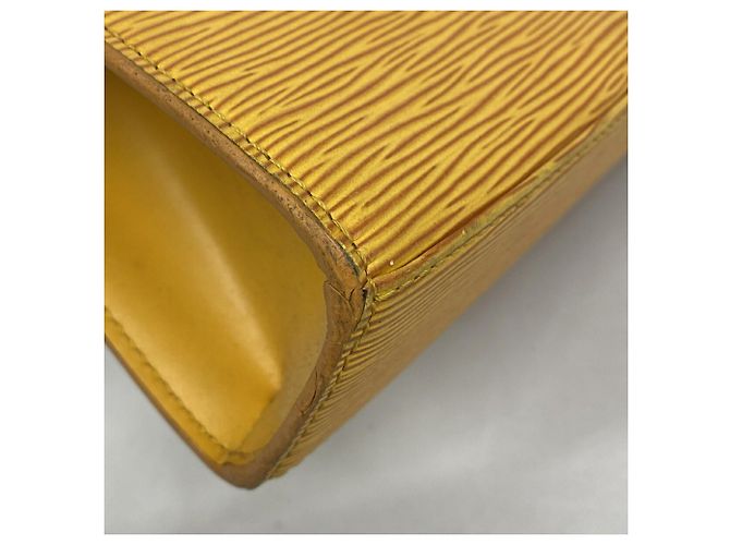 Borsa Louis Vuitton Epi Malzerbes Giallo - vista 6