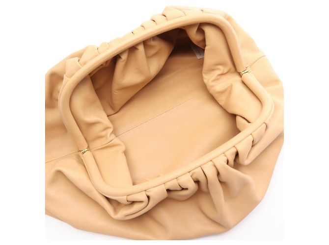 Borsa a mano pouch Bottega Veneta in pelle beige - vista 3