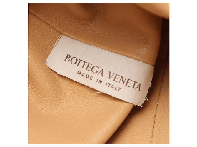 Borsa a mano pouch Bottega Veneta in pelle beige - vista 4