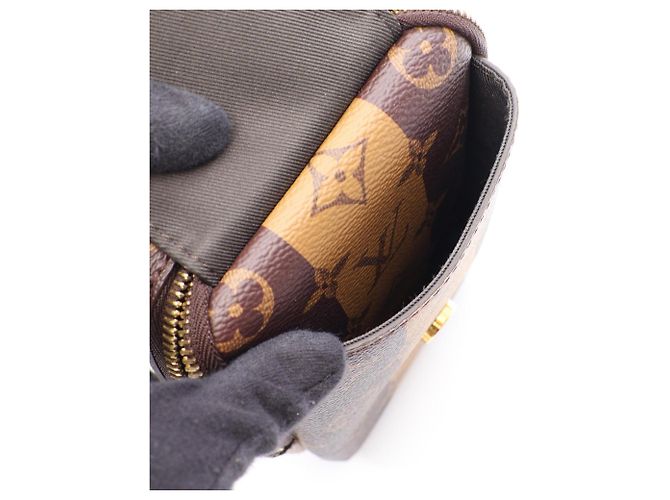 Louis Vuitton x NIGO Double Phone Pouch Marrone - vista 5