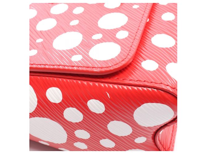 Borsa a tracolla Louis Vuitton LV x YK Twist MM Bianco Rosso - vista 6