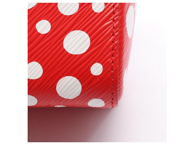 Borsa a tracolla Louis Vuitton LV x YK Twist MM Bianco Rosso - vista 8
