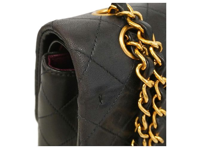 Chanel Matelassé Shoulder Bag Black - view 7