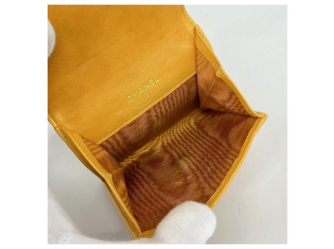 Monedero Chanel de piel de becerro granulada naranja - vista 3