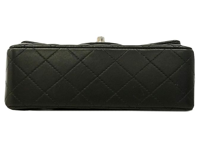 Timeless Borsa a tracolla Chanel Mini Matelassé con catena Nero - vista 3