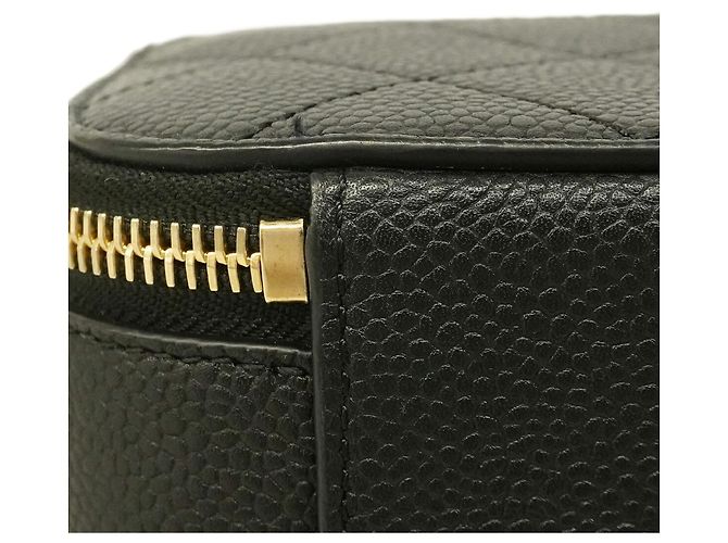 Borsa Vanity Chanel in vitello granulato nero - vista 6