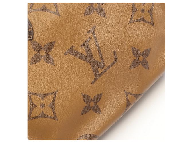 Borsa Tote Louis Vuitton OnTheGo GM Monogram Giant Reverse Marrone Beige - vista 10