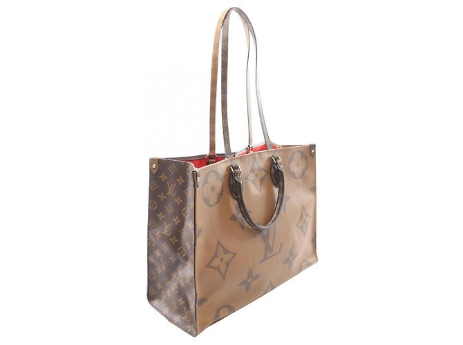 Borsa Tote Louis Vuitton OnTheGo GM Monogram Giant Reverse Marrone Beige - vista 2