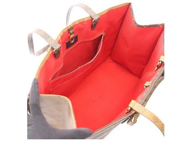 Borsa Tote Louis Vuitton OnTheGo GM Monogram Giant Reverse Marrone Beige - vista 3