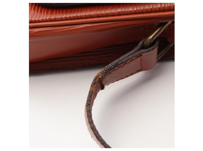 Borsa Louis Vuitton Cartouchiere Epi Kenya Brown Marrone - vista 9