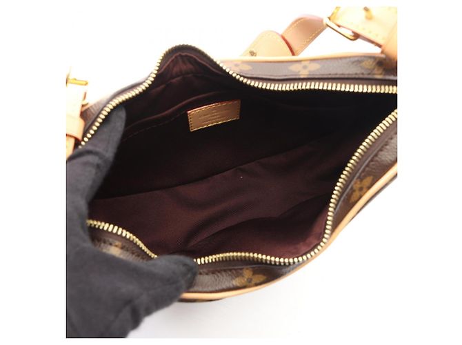 Louis Vuitton Croissant Monogram Shoulder Bag Brown - view 3