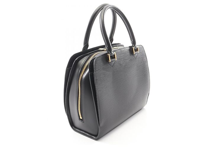 Louis Vuitton Pont Neuf Epi Noir Handbag Black - view 2