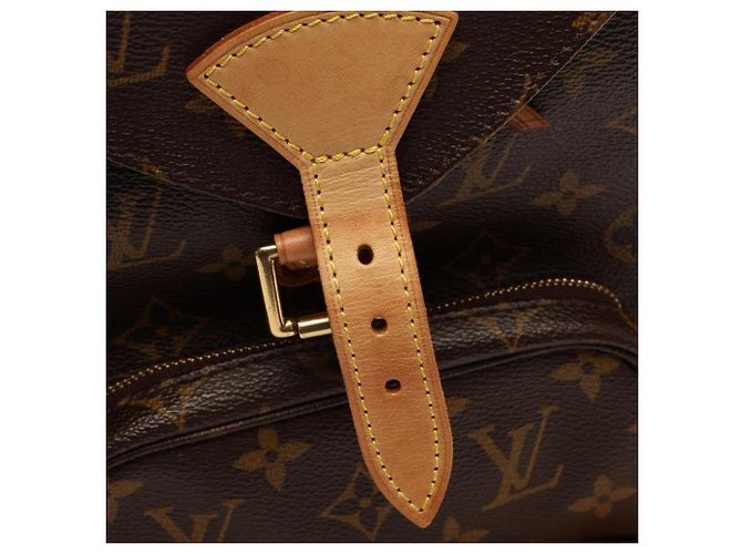 Zaino/Borsa Louis Vuitton Montsouris MM Monogram Marrone - vista 13