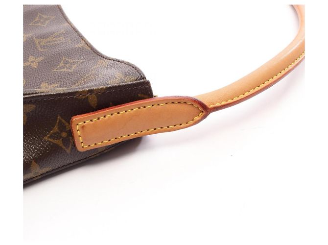 Borsa a tracolla Louis Vuitton Looping GM Monogram Marrone - vista 8