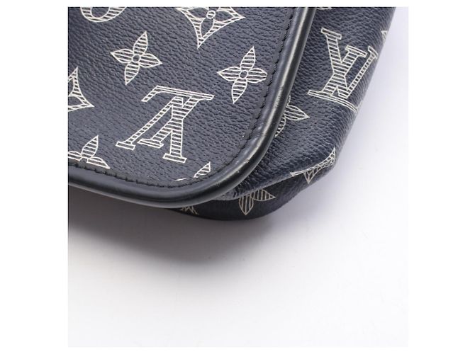 Borsa a tracolla Louis Vuitton Messenger BB Blu navy - vista 7