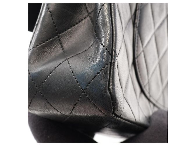 Borsa a tracolla Chanel Matelassé Double Flap Nero - vista 12