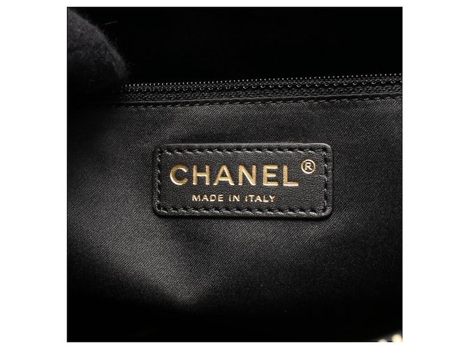 Borsa Tote Chanel Matelassé Grand Shopping Nero - vista 4