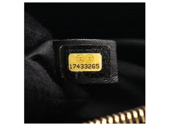 Borsa Tote Chanel Matelassé Grand Shopping Nero - vista 5