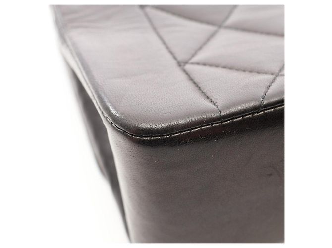 Borsa a tracolla Chanel Matelassé Diana Flap Nero - vista 10