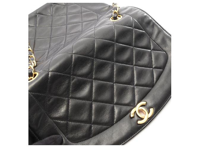Borsa a tracolla Chanel Matelassé Diana Flap Nero - vista 12