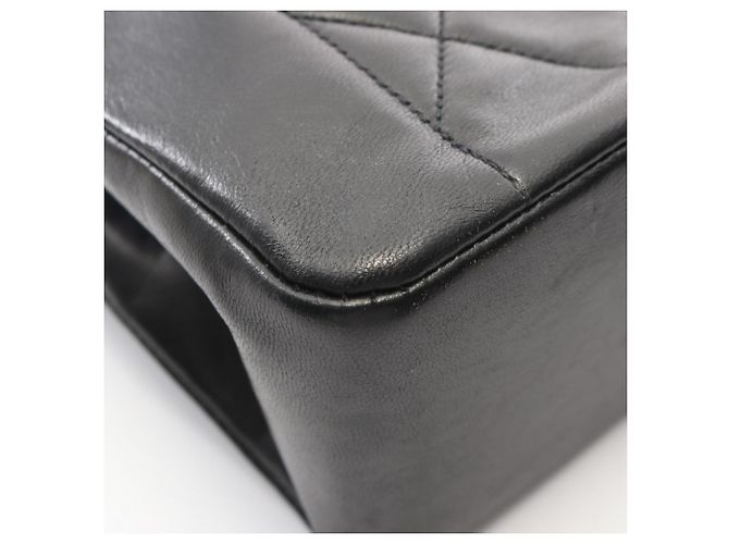 Borsa a tracolla Chanel Matelassé Diana Flap Nero - vista 7