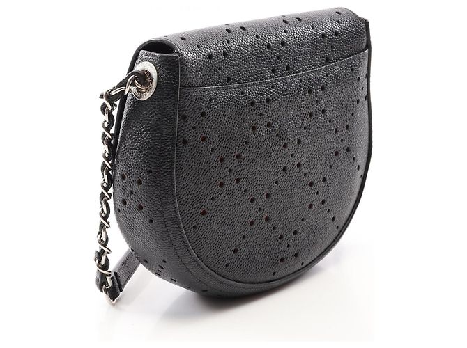 Borsa a tracolla Chanel Round Flap in pelle di vitello martellata nera Nero - vista 2