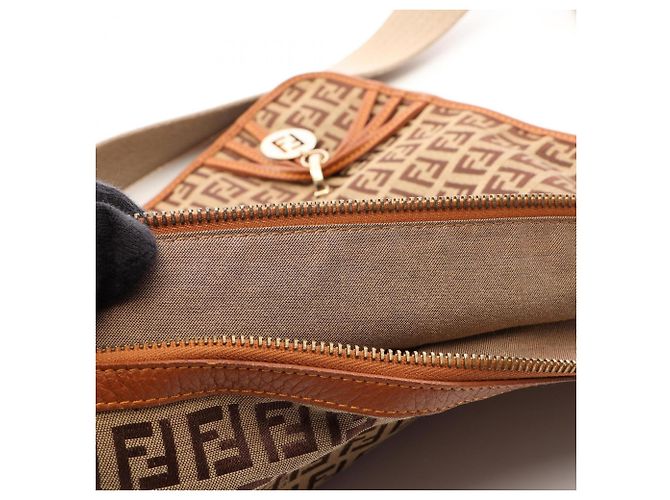 Bolso de hombro Fendi Zucchino Castaño Beige - vista 12