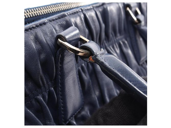 Borsa a mano 2-Way Prada Nappa Gaufre Blu navy - vista 8