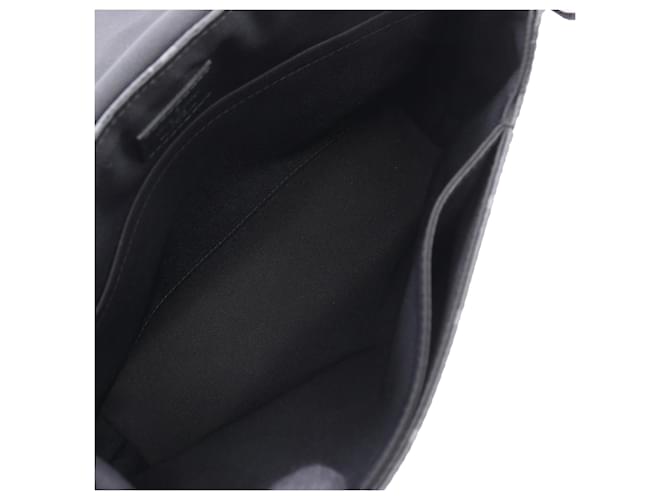 Louis Vuitton Black Monogram Eclipse District PM Negro - vista 3