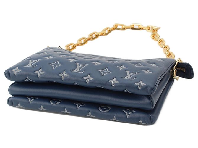 Louis Vuitton Blue Monogram Embossed Denim Lambskin Coussin PM - vista 6