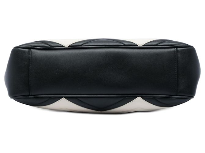 Bolso de hombro Gucci GG Marmont de piel acolchada negro Medium con cadena - vista 3