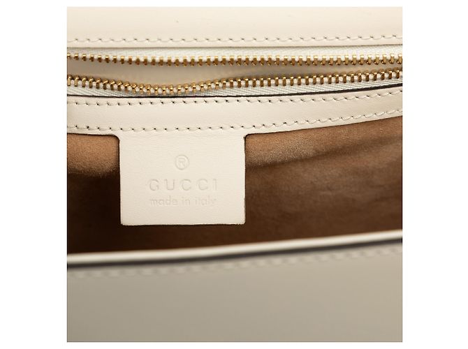 Borsa Satchel Gucci Sylvie in vitello bianco Small con borchie, perle e banda Web - vista 5