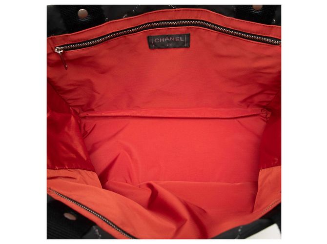 Borsa Tote Chanel Black Old Travel Line Nylon Nero - vista 4
