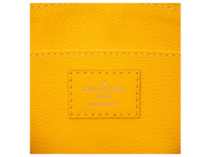 Louis Vuitton Yellow Epi Cosmetic Pouch PM Gelb - Ansicht 5