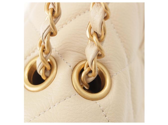 Chanel Beige XXL Quilted Lambskin Single Flap - vista 10