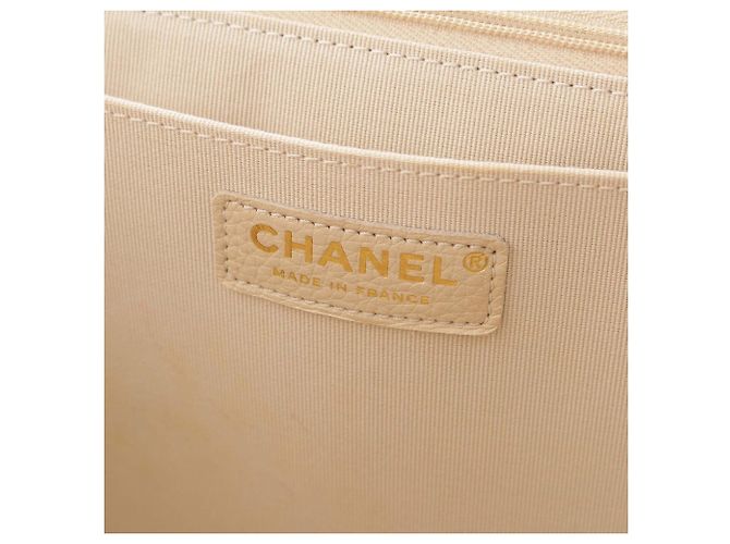 Chanel Beige XXL Quilted Lambskin Single Flap - vista 8