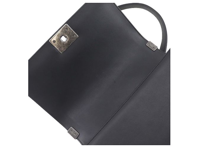 Chanel Black Old Medium Chevron Calfskin Boy Flap Nero - vista 12