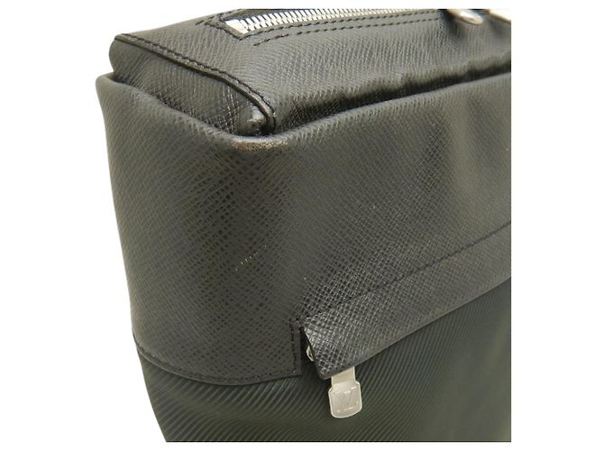 Louis Vuitton Gray Bicolor Taiga and Canvas Beluga Marrone Verde scuro - vista 15