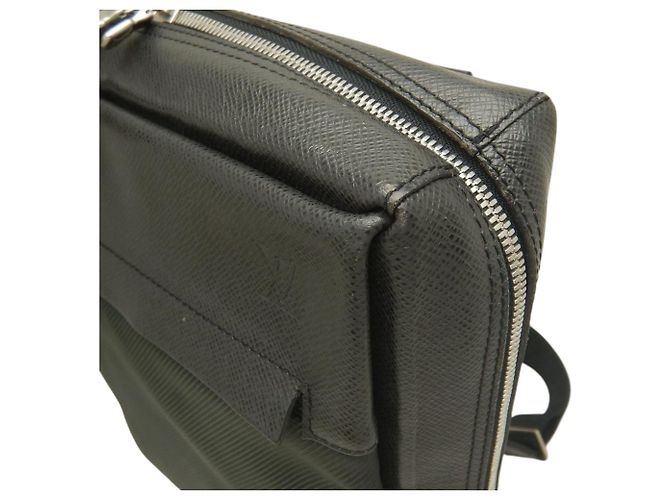 Louis Vuitton Gray Bicolor Taiga and Canvas Beluga Marrone Verde scuro - vista 16