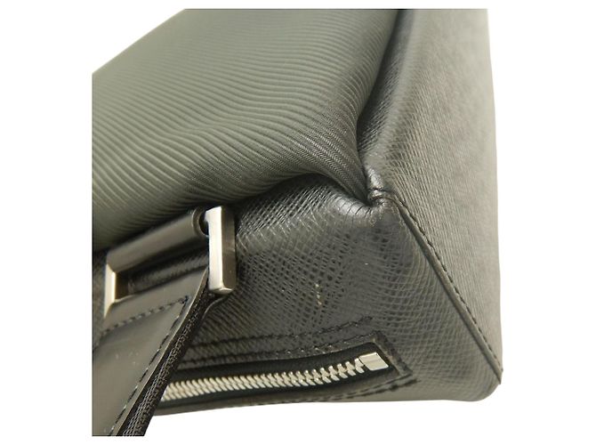 Louis Vuitton Gray Bicolor Taiga and Canvas Beluga Marrone Verde scuro - vista 19
